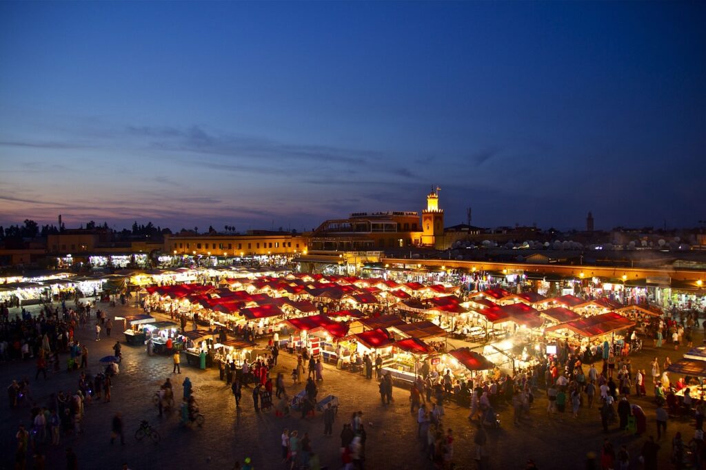 Marché nocturne à Marrakech